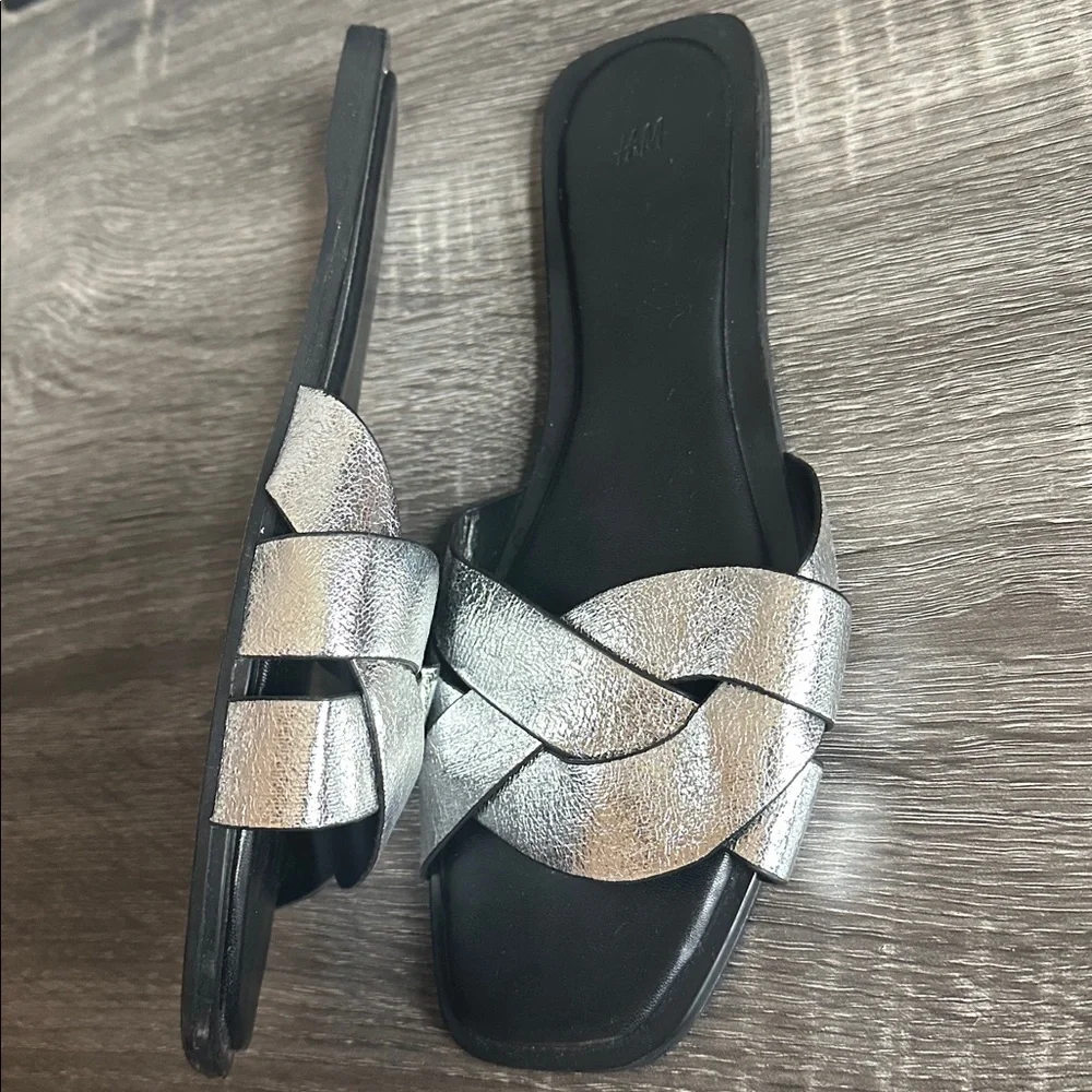H&M Women's Metallic Silver Sandals - Picture 8 of 8